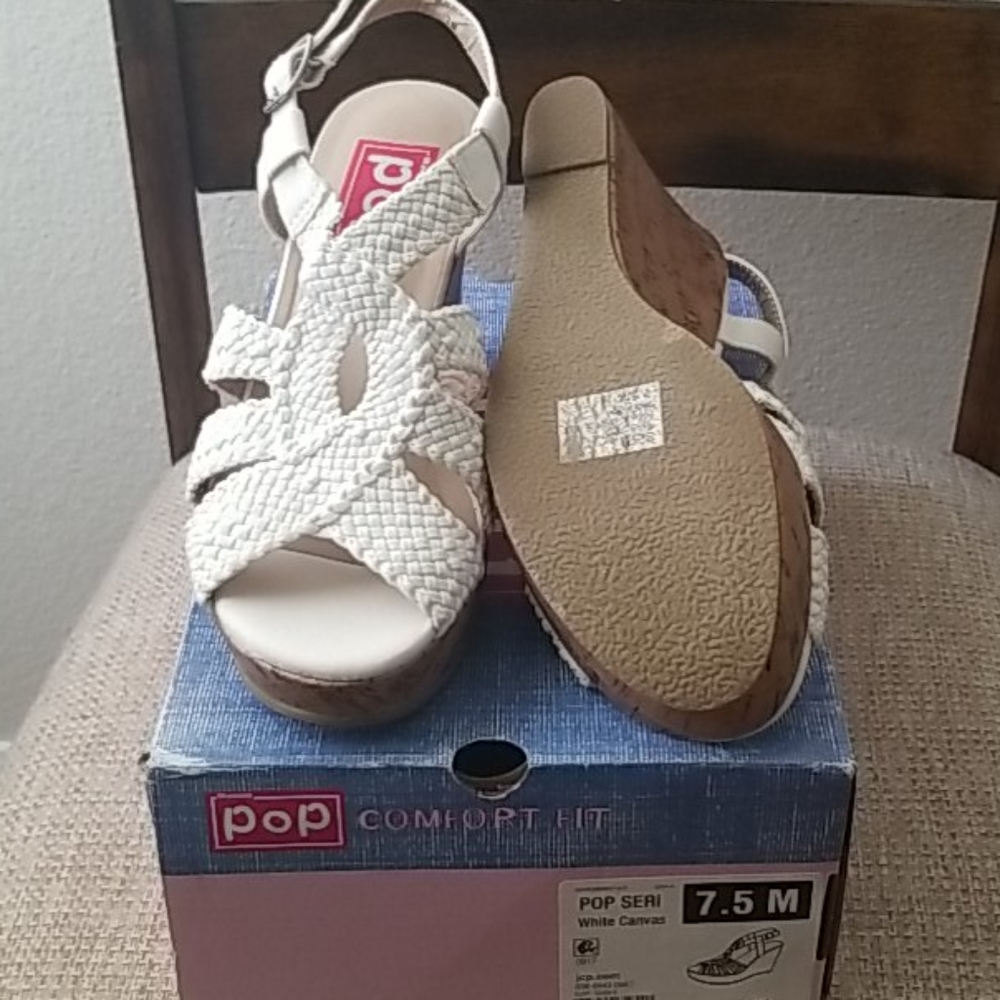 Sandle - Picture 4 of 4